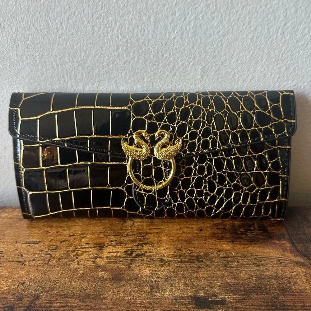 Elegant Black Women’s Crocodile Wallet with Gold Embossed Detail and Swan NWT - Picture 6 of 9